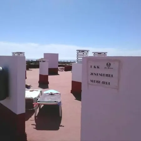 Sunny Cactus Garden 150m From Beach, Fast Fiber Wifi